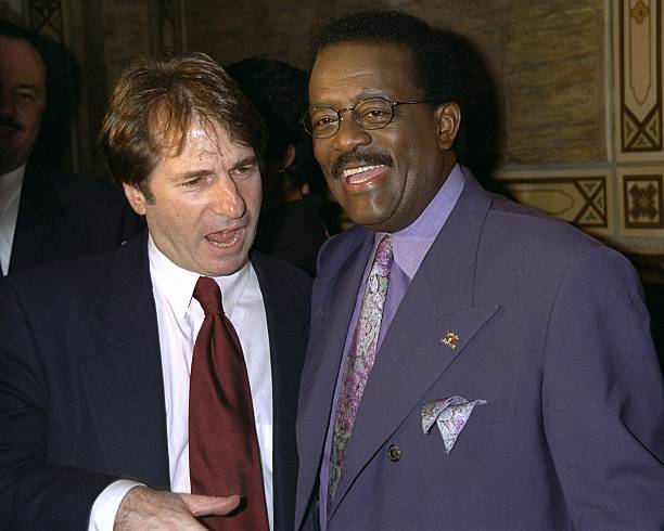 Barry scheck and johnnie cochran