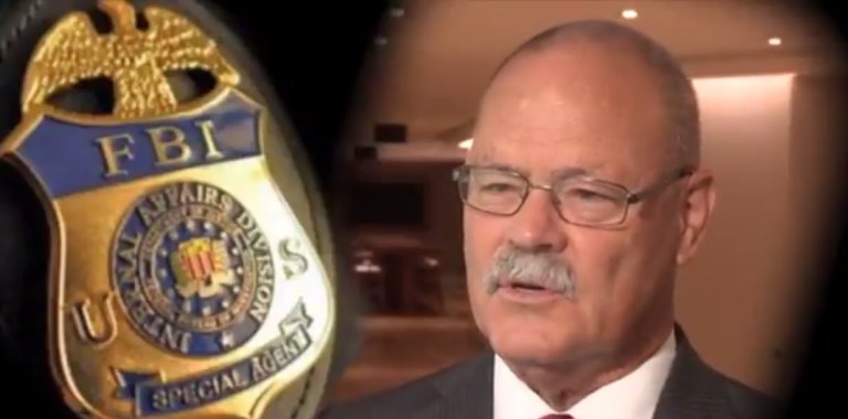 Frederic whitehurst and FBI badge (2)