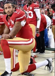 Kaepernick kneeling (2)